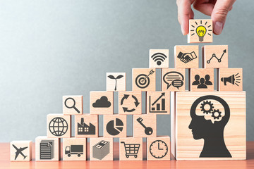 张怡宁和邓亚萍谁更厉害？