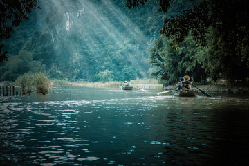 张怡宁和邓亚萍谁更厉害？